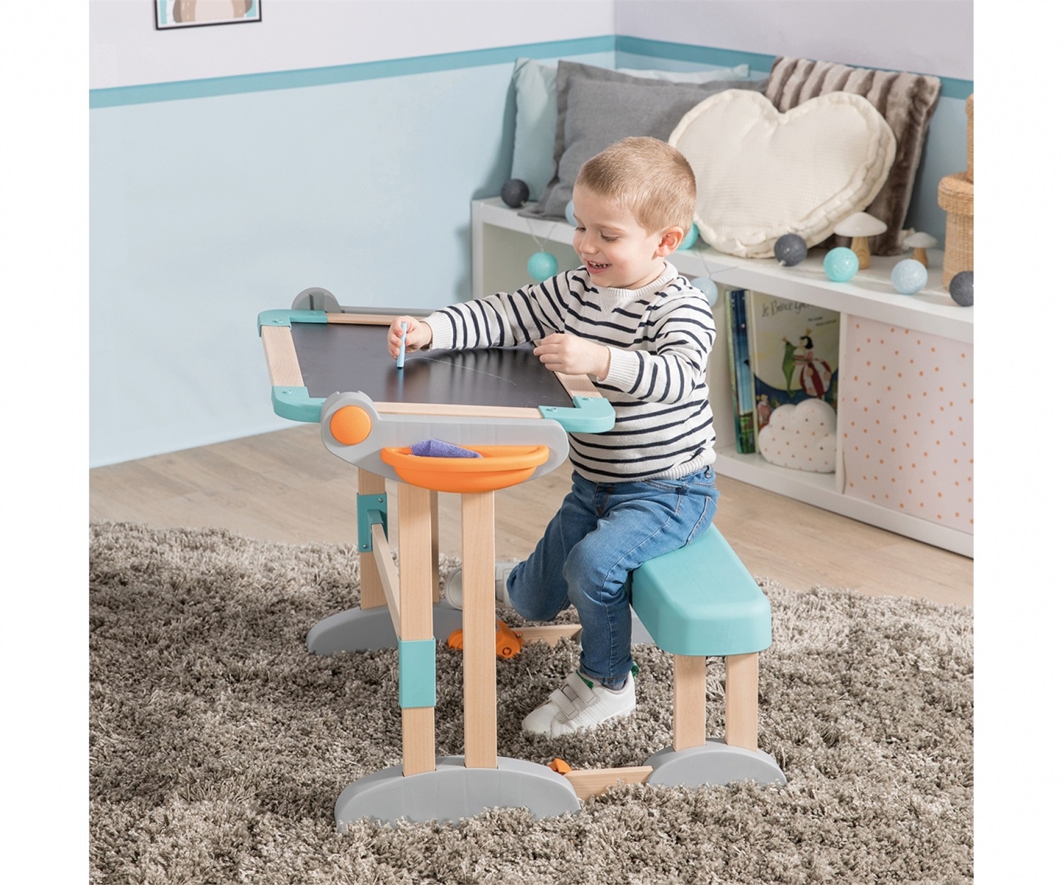 Smoby Banco Scuola Evolutivo Space 2 in 1 - Legno e Plastica con 80 Accessori, Trasformabile in Lavagna