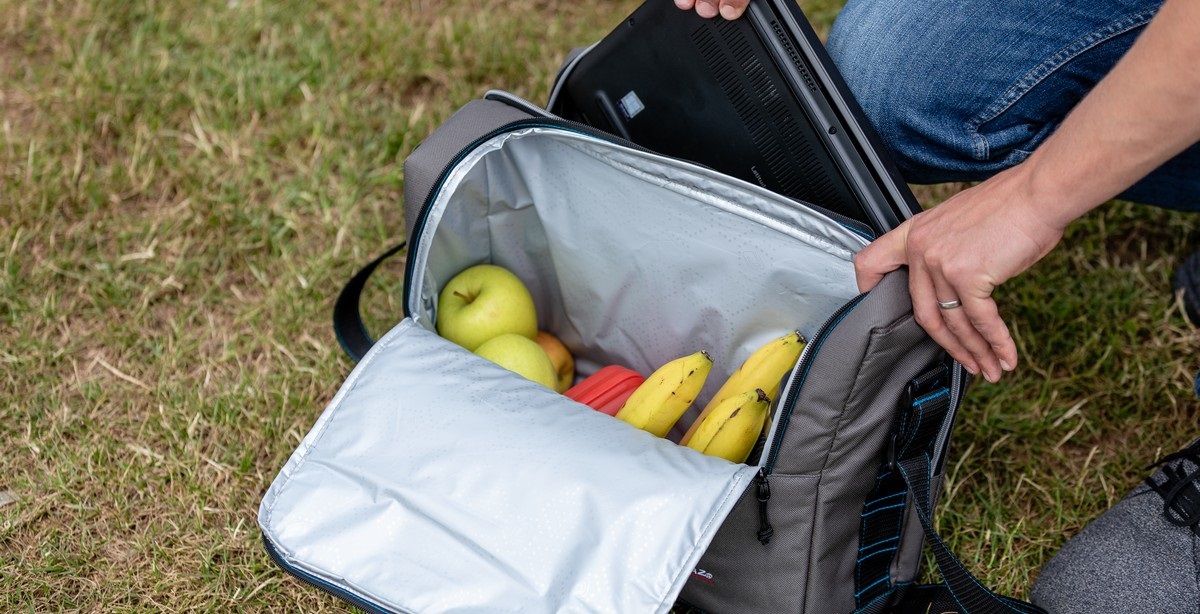 Campingaz The Office Messenger Borsa Termica Pieghevole 17 L - Raffredda fino a 18 Ore, Spazio per 6 Bottiglie da 1.5 L, Design Moderno