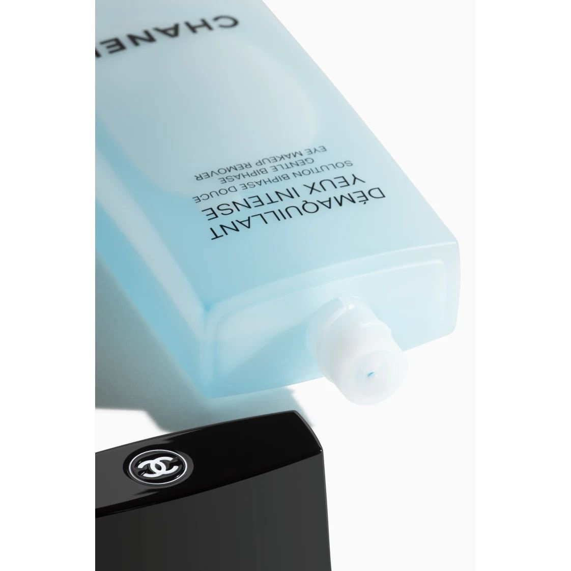 CHANEL DÉMAQUILLANT YEUX INTENSE Detergente Bifase Delicato 100 ml - Struccante Occhi Waterproof con Ingredienti Naturali