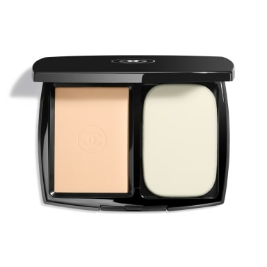 CHANEL Ultra Le Teint Fondotinta Compatto BR32 - 13 g, Alta Perfezione, Lunga Tenuta, Comfort Estremo