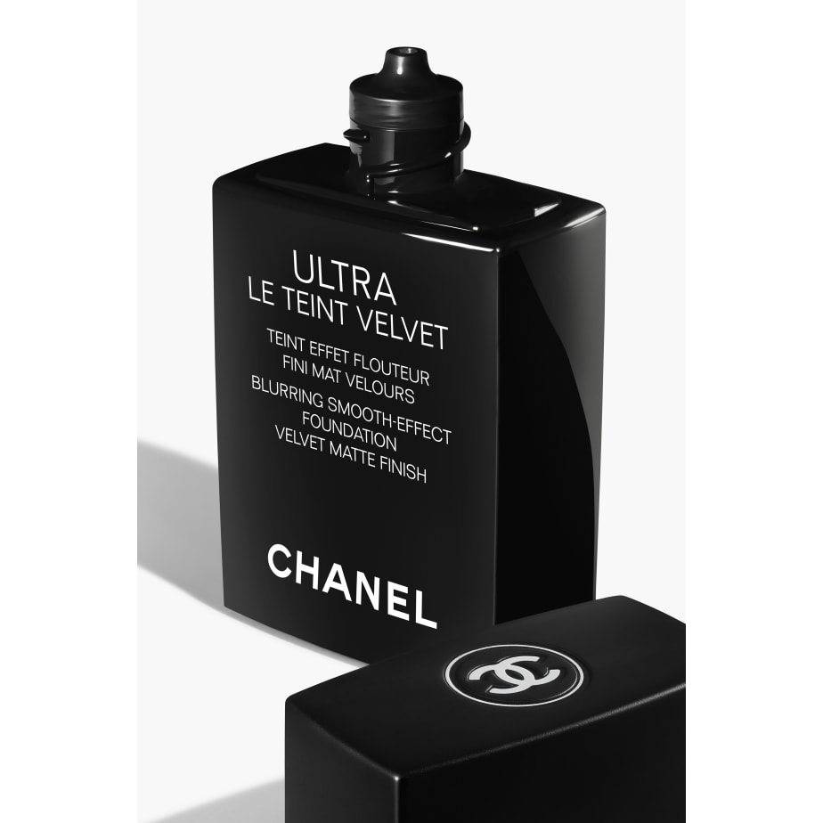 CHANEL Ultra Le Teint Velvet BR42 30ml - Fondotinta Liquido a Lunga Tenuta con Effetto Pelle Levigata e Risultato Opaco Vellutato