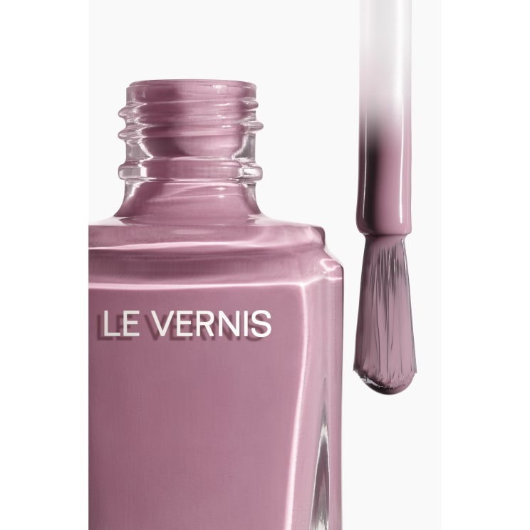 CHANEL Le Vernis 137 Sorcière 13ml - Smalto Protettivo a Lunga Tenuta con Eco-Ceramidi