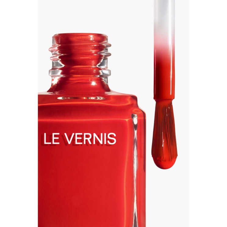 CHANEL Le Vernis 147 Incendiaire 13ml - Smalto Protettivo a Lunga Tenuta con Colore Intenso e Brillantezza