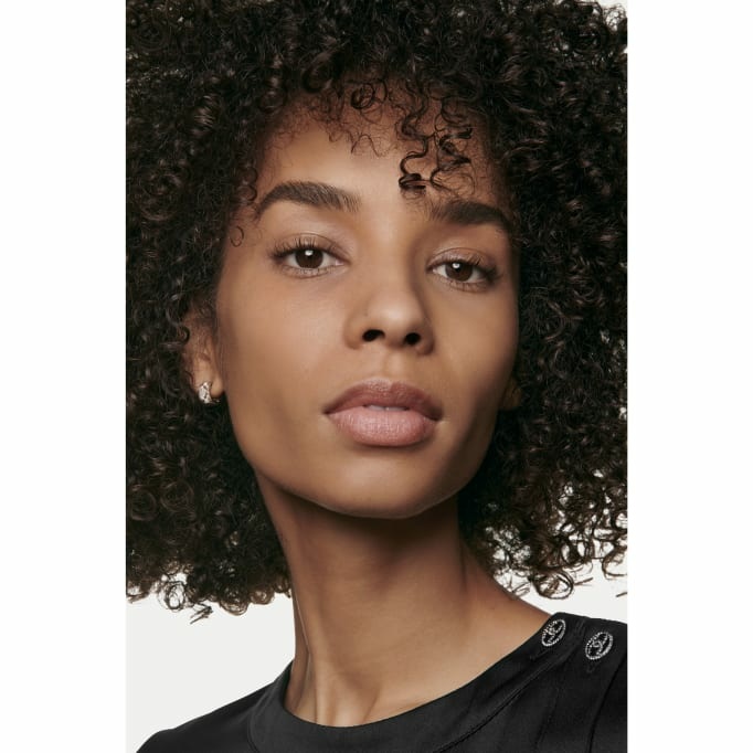 CHANEL Les Beiges Teint Belle Mine Naturelle Fondotinta Liquido B70 30 ml - Naturale, Idratante e Lunga Tenuta