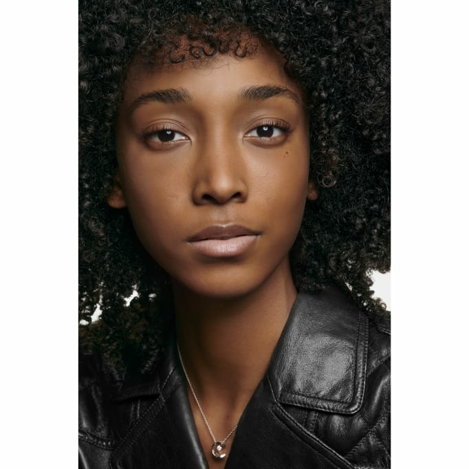 CHANEL Les Beiges Teint Belle Mine Naturelle Fondotinta Liquido B110 30 ml - Idratante e Lunga Tenuta