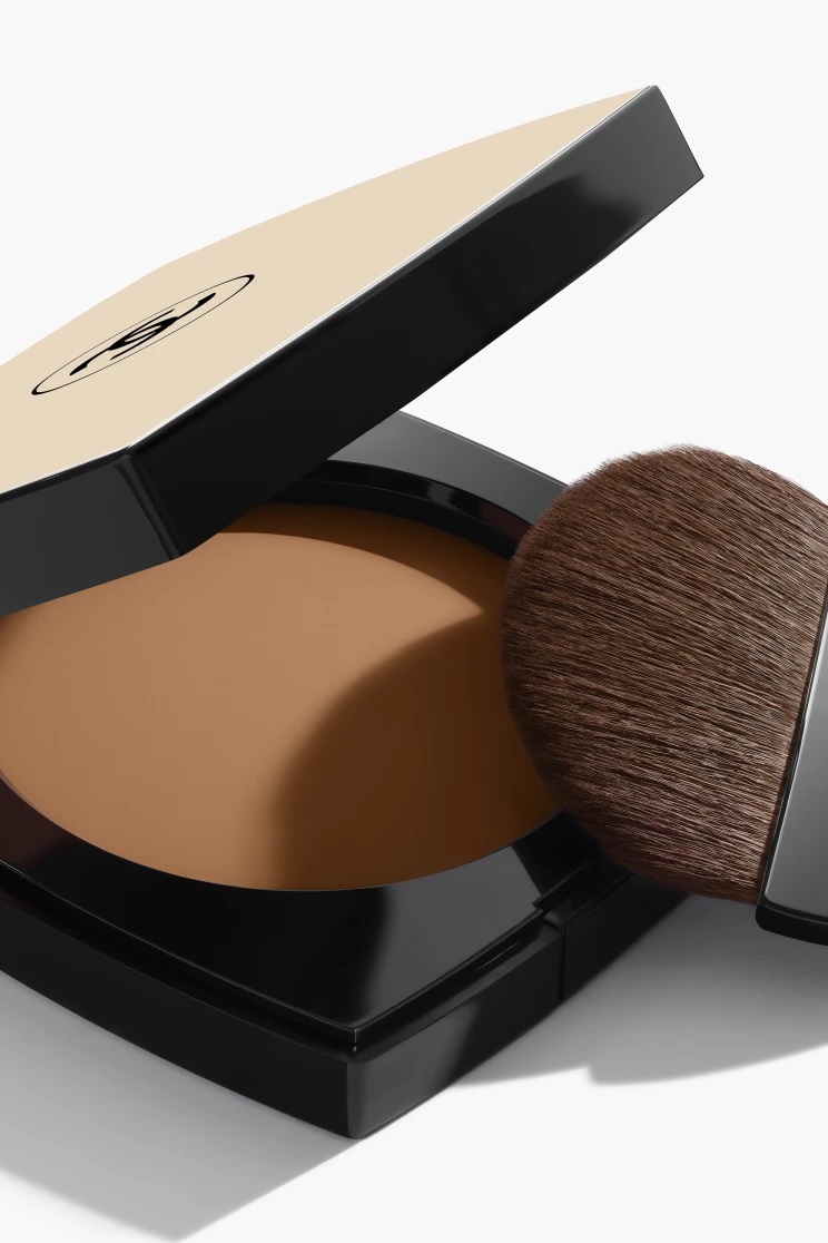 CHANEL Les Beiges Poudre Belle Mine Naturelle B50 - 12g, Terra, Applicazione Intuitiva e Risultato Naturale