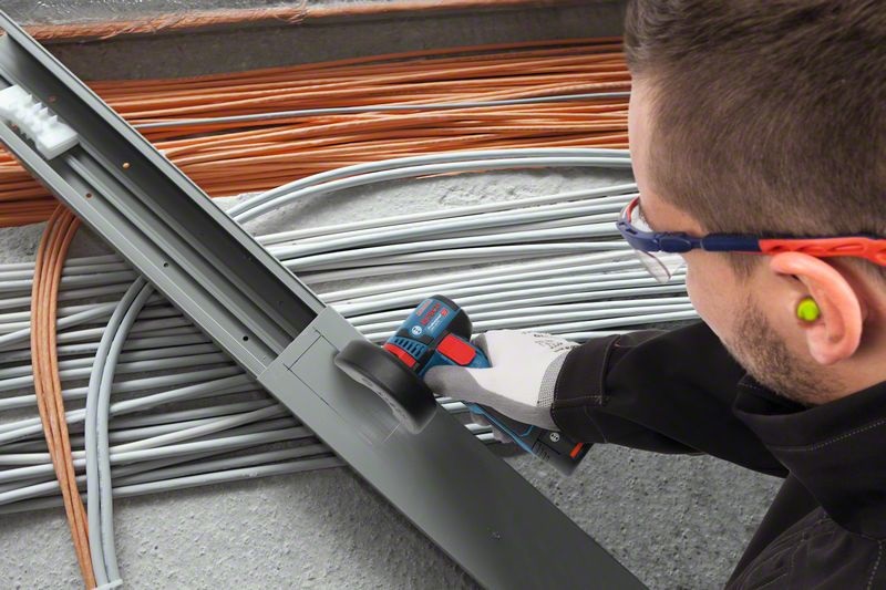 Bosch GWS 12V-76 Professional Smerigliatrice Angolare 12V, Diametro Disco 76 mm, 19500 Giri/min, Motore Brushless, 3 Mole da Taglio, Senza Batteria e Caricabatteria