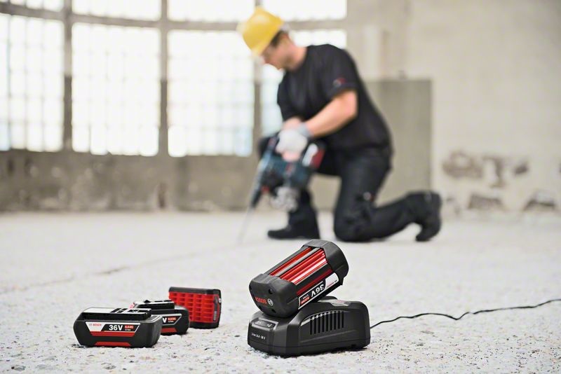 Bosch GBA 36V Batteria Ricaricabile 6.0Ah Ioni di Litio 6000 mAh 36 V - Modello 1 600 A00 L1M