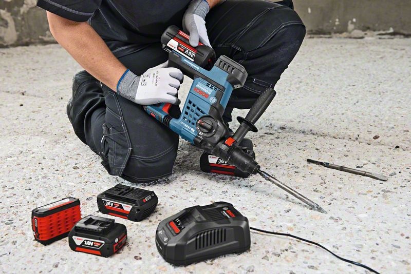 Bosch GBA 36V Batteria Ricaricabile 6.0Ah Ioni di Litio 6000 mAh 36 V - Modello 1 600 A00 L1M