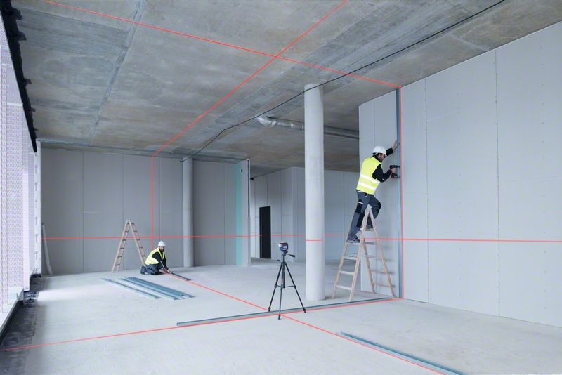 Bosch GLL 3-80 C Professional Livella Laser Autolivellante, Raggio 30 m, Precisione ± 0,2 mm/m, Colore Nero e Blu, con App