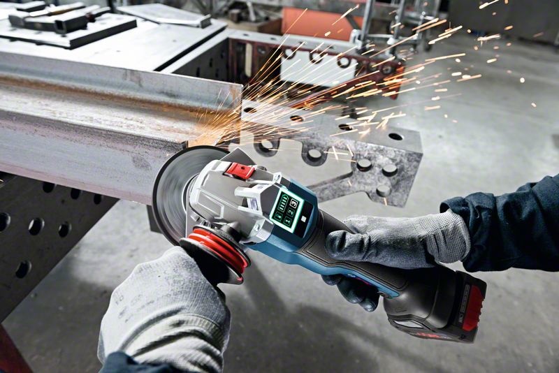 Bosch ProCORE 18V Batteria Ricaricabile 8.0Ah - Ioni di Litio, Potenza Fino a 1800W, Sistema COOLPACK 2.0