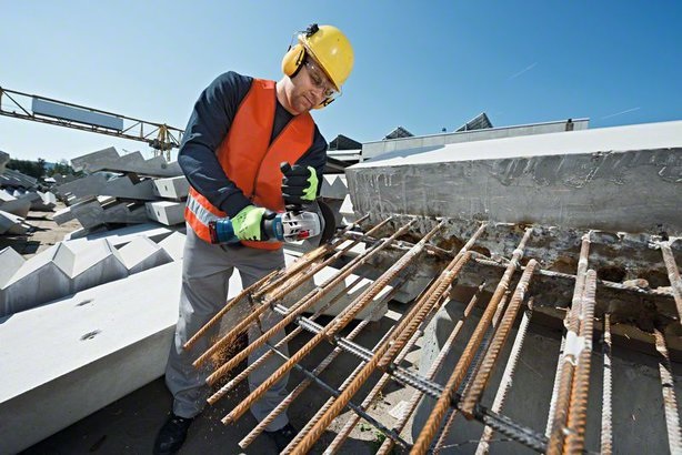 Bosch GWS 18V-10 Professional Smerigliatrice Angolare a Batteria 125mm, 9000 Giri/min, 2,1 kg, Motore Brushless