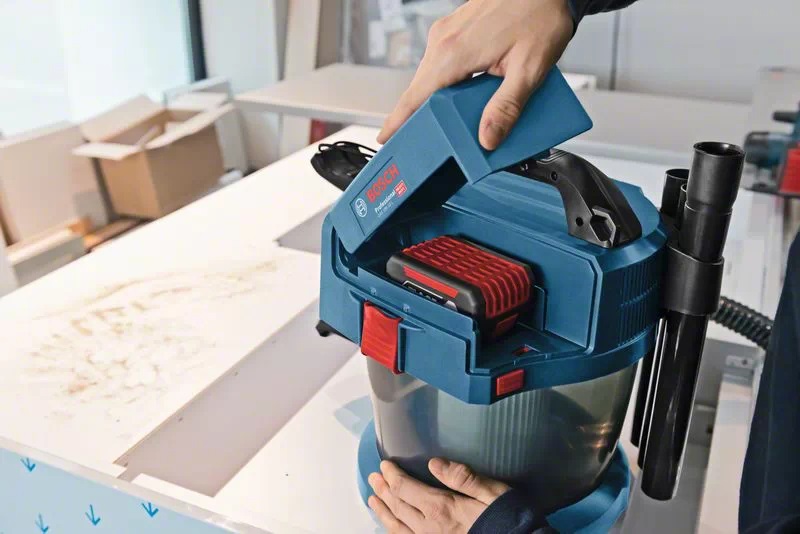 Bosch GAS 18V-10 L Professional - Aspiratore a Batteria, Capacità 10 Litri, Tecnologia Rotational Airflow, Senza Batteria e Caricabatterie