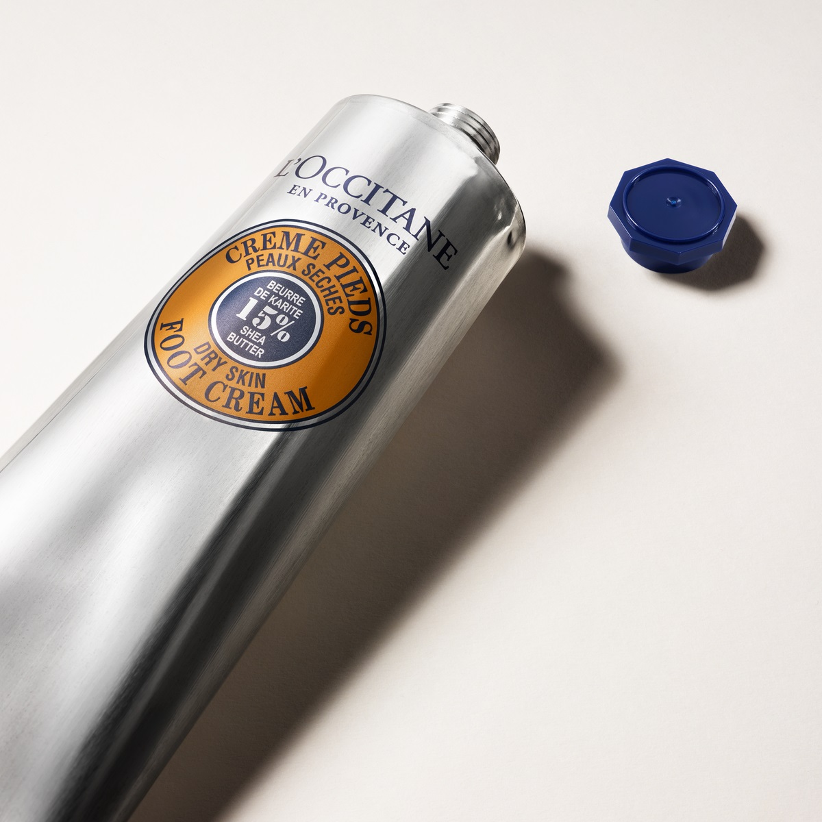 L'Occitane Crema Piedi al Karité 150 ml - Idratante e Nutriente con Burro di Karité (15%)