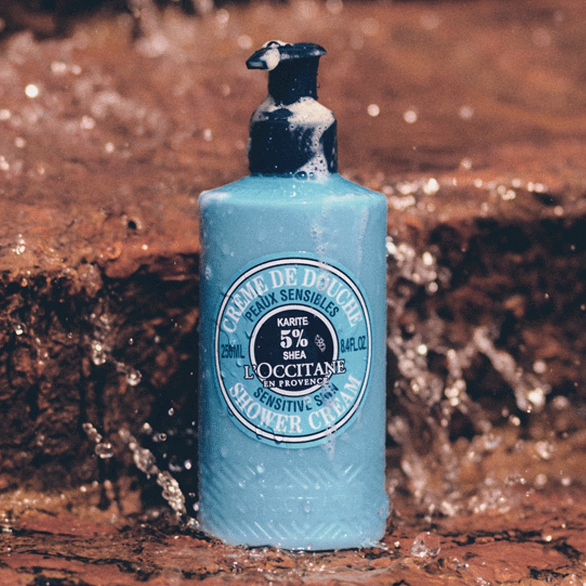 L'Occitane Crema Doccia Karité 250 ml - Deterge Delicatamente e Idrata per Pelli Sensibili