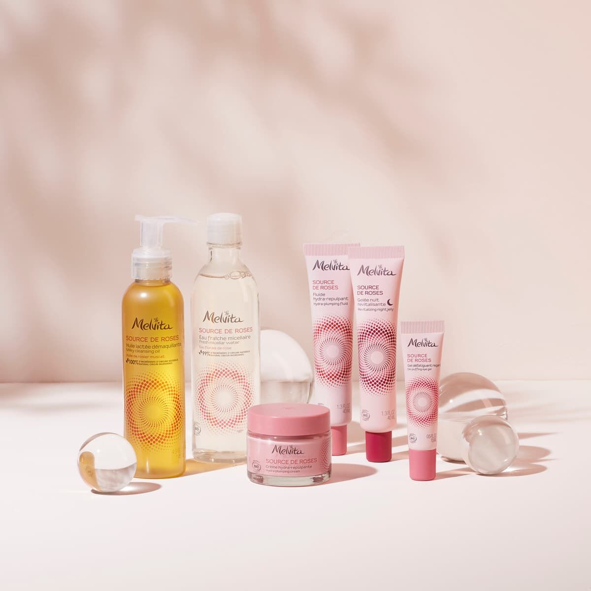 Melvita Acqua Micellare Source de Roses 200ml - Formula Vegana, 99% Naturale, Certificata Biologica, Deterge e Strucca Delicatamente le Pelli Sensibili