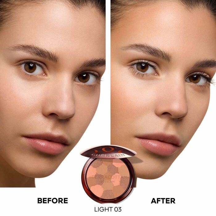 Guerlain Terracotta Light 03 - Polvere Eclat Bonne Mine Naturale, Tonalità Dorata Media, 10 g, Bronzer per Viso con 96% Ingredienti di Origine Naturale