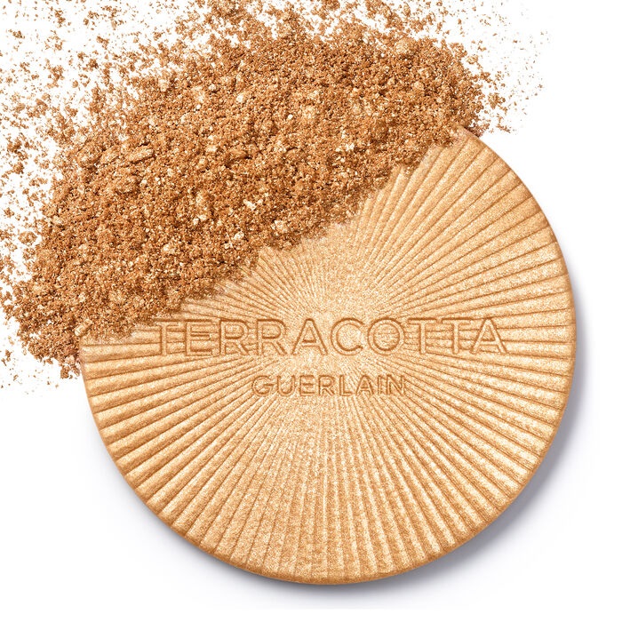 Guerlain Terracotta Luminizer 01 Warm Gold - Poudre Illuminante 7 g con 96% di Ingredienti Naturali e Olio di Argan