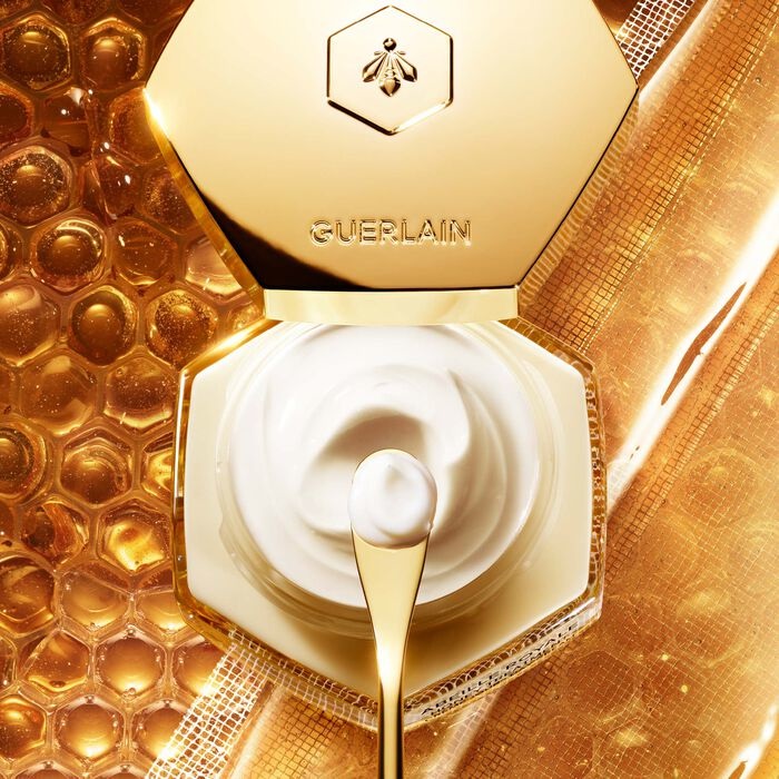 Guerlain Abeille Royale Honey Treatment Day Cream 50ml - Crema Giorno Rimpolpante con 94% Ingredienti Naturali