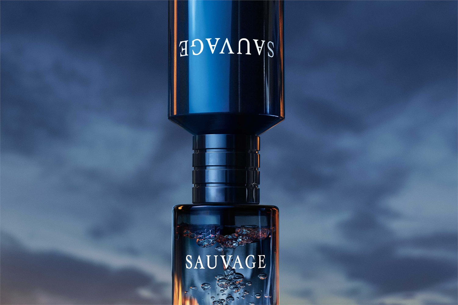 DIOR Sauvage Ricarica Eau de Toilette 300 ml - Fragranza Aromatica Fougère per Uomo
