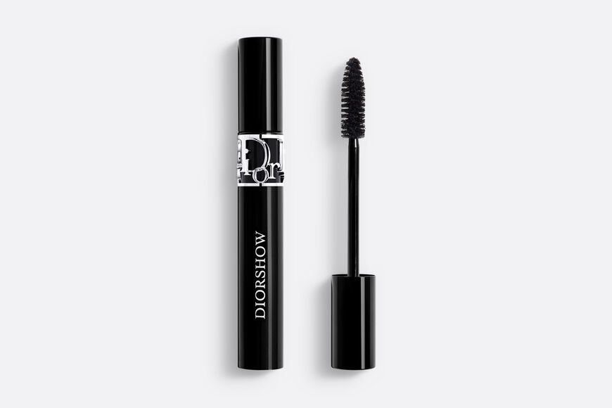 Dior Diorshow Mascara 090 Black - Volume Ciglia per Ciglia, 90% Ingredienti Naturali, 24 Ore di Tenuta, Finish No Transfer