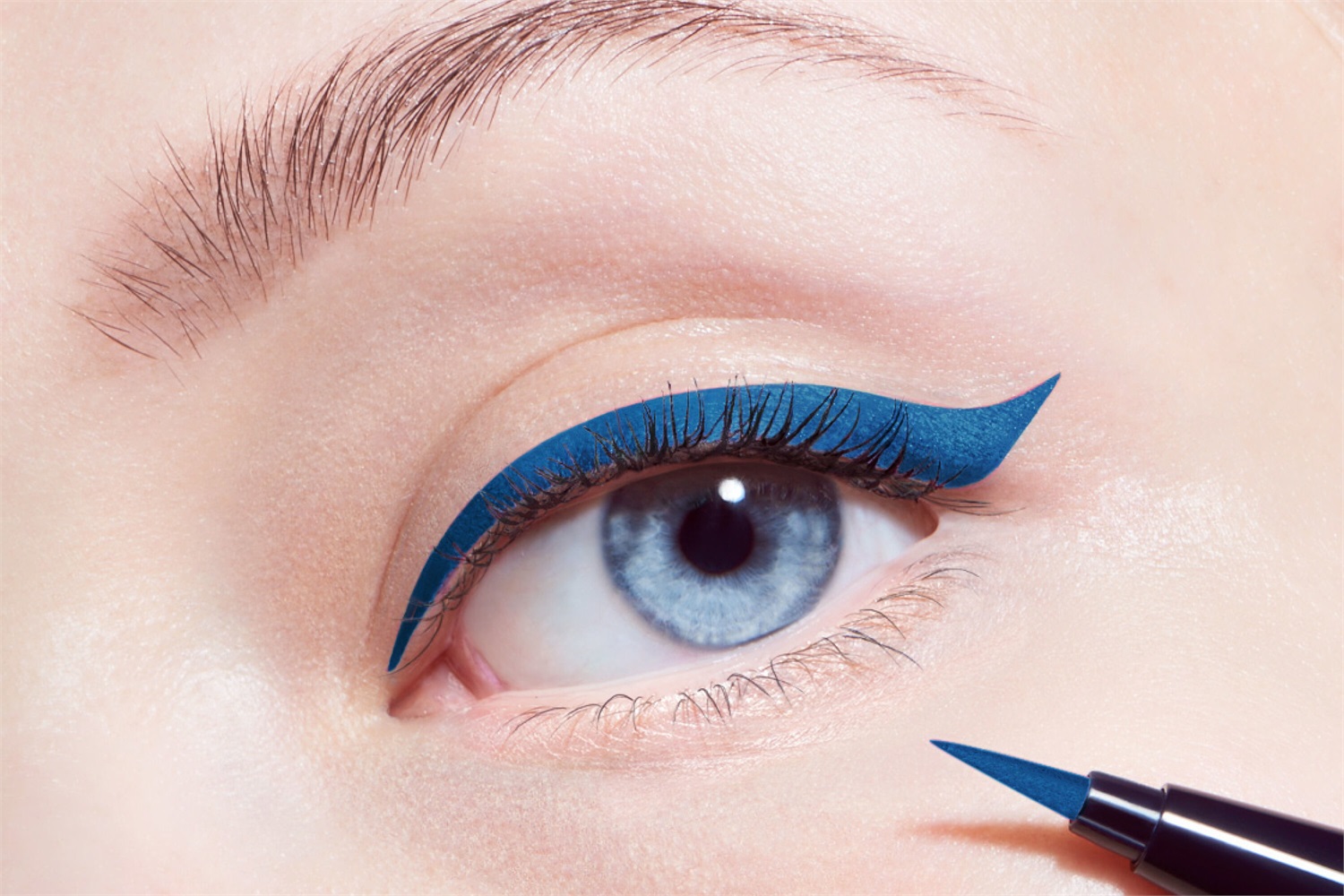 Dior Diorshow On Stage Liner 181 Satin Indigo - Eyeliner Liquido Waterproof con Punta Morbidissima e Durata di 24 Ore