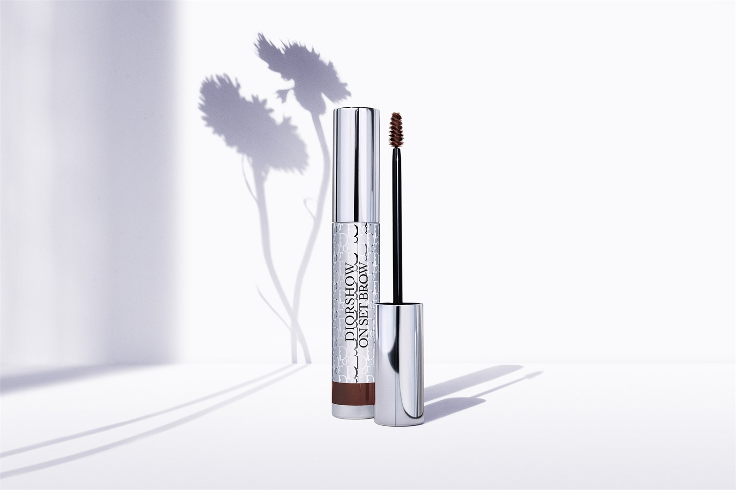 Dior Diorshow On Set Brow 032 Dark Brown - Mascara per Sopracciglia con 90% di Ingredienti Naturali, Volume Immediato e Fissaggio per 24 Ore