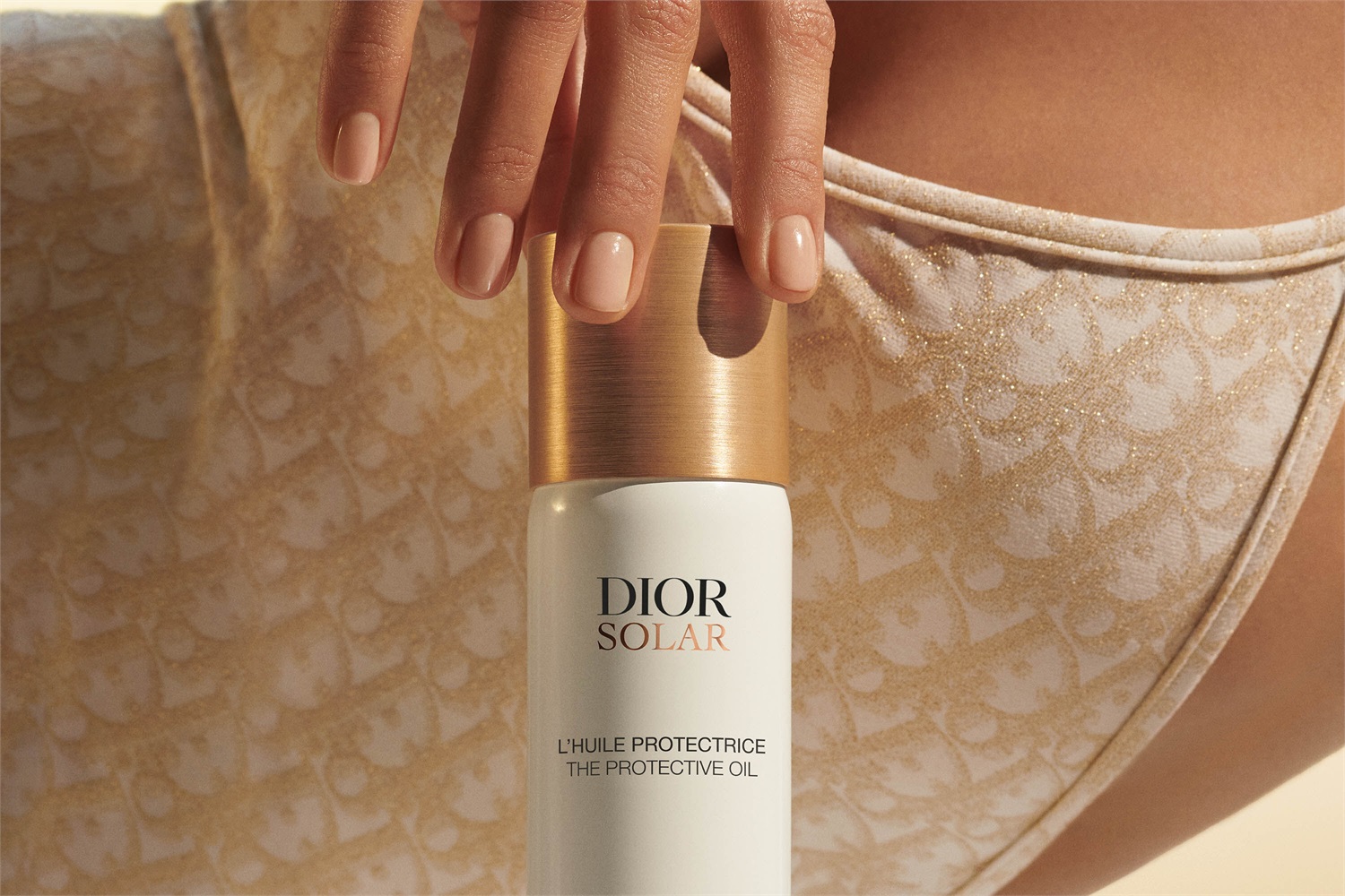Dior Solar L'Olio Protettivo per Viso e Corpo SPF 15 - 125 ml - Applicazione Semplice e Texture Leggera