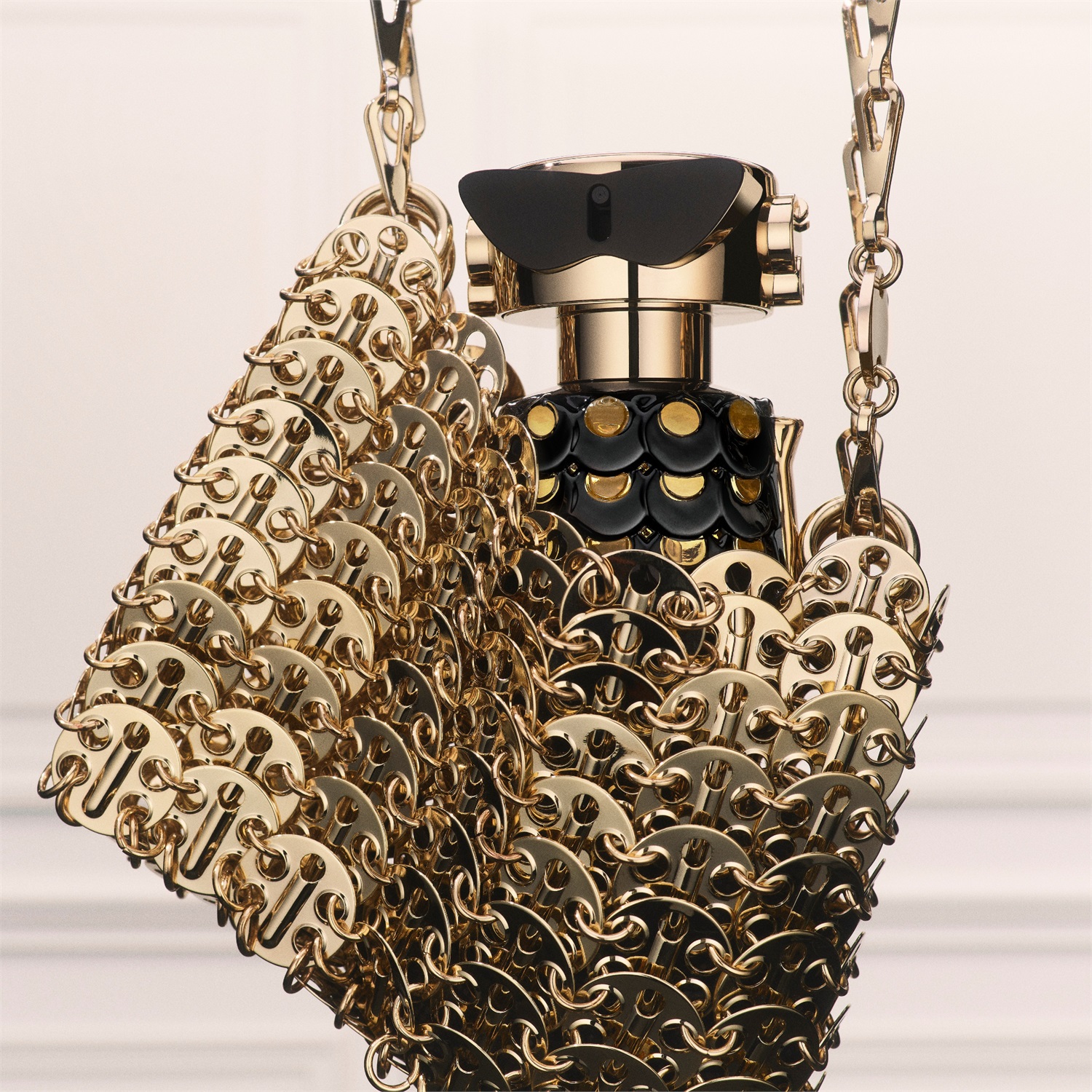 Paco Rabanne Fame Parfum Ricaricabile 80 ml - Fragranza Chypre Legnosa per Donna
