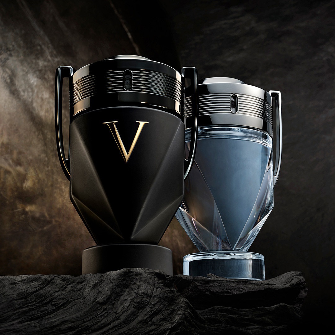 Paco Rabanne Invictus Victory Absolu Parfum Intense 100 ml - Eau de Parfum Uomo con Note di Pepe Nero e Ambra
