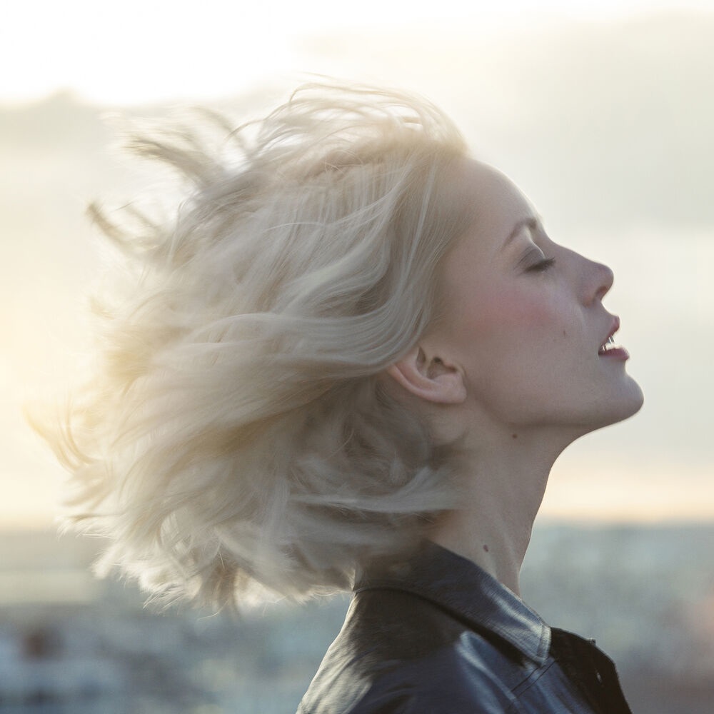 Sisley Le Sérum Revitalisant Fortifiant 60 ml - Siero Anti-Caduta per Capelli Forti e Spessi