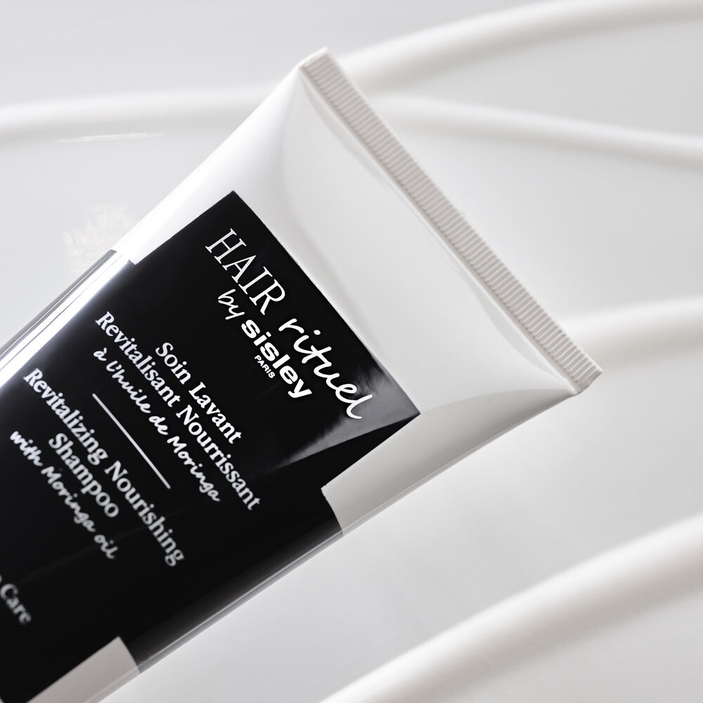 Sisley Hair Rituel Soin Lavant Revitalisant Nourrissant 200 ml - Shampoo Nutriente Rivitalizzante per Capelli Secchi e Molto Secchi con Olio di Moringa