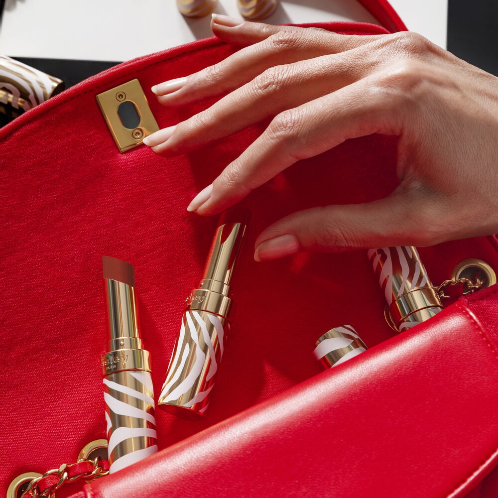 Sisley Phyto-Rouge Shine 30 Sheer Coral - Rossetto Brillante e Idratante con Complesso Hydrobooster