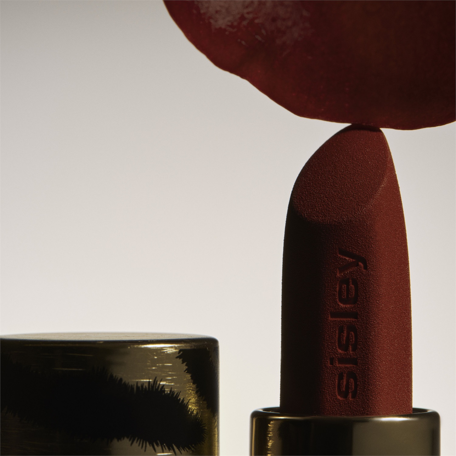 Sisley Phyto-Rouge Velvet 43 Rouge Ardent - Rossetto Mat Idratante 3 g con Finish Opaco e Vellutato
