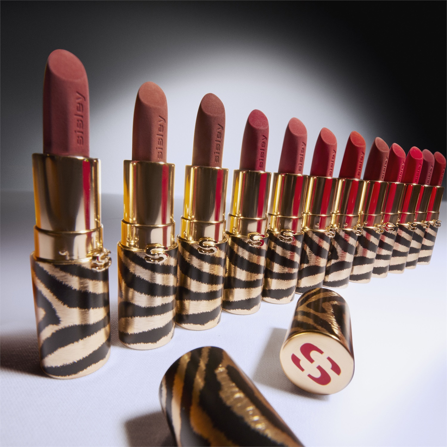 Sisley Phyto-Rouge Velvet 43 Rouge Ardent - Rossetto Mat Idratante 3 g con Finish Opaco e Vellutato