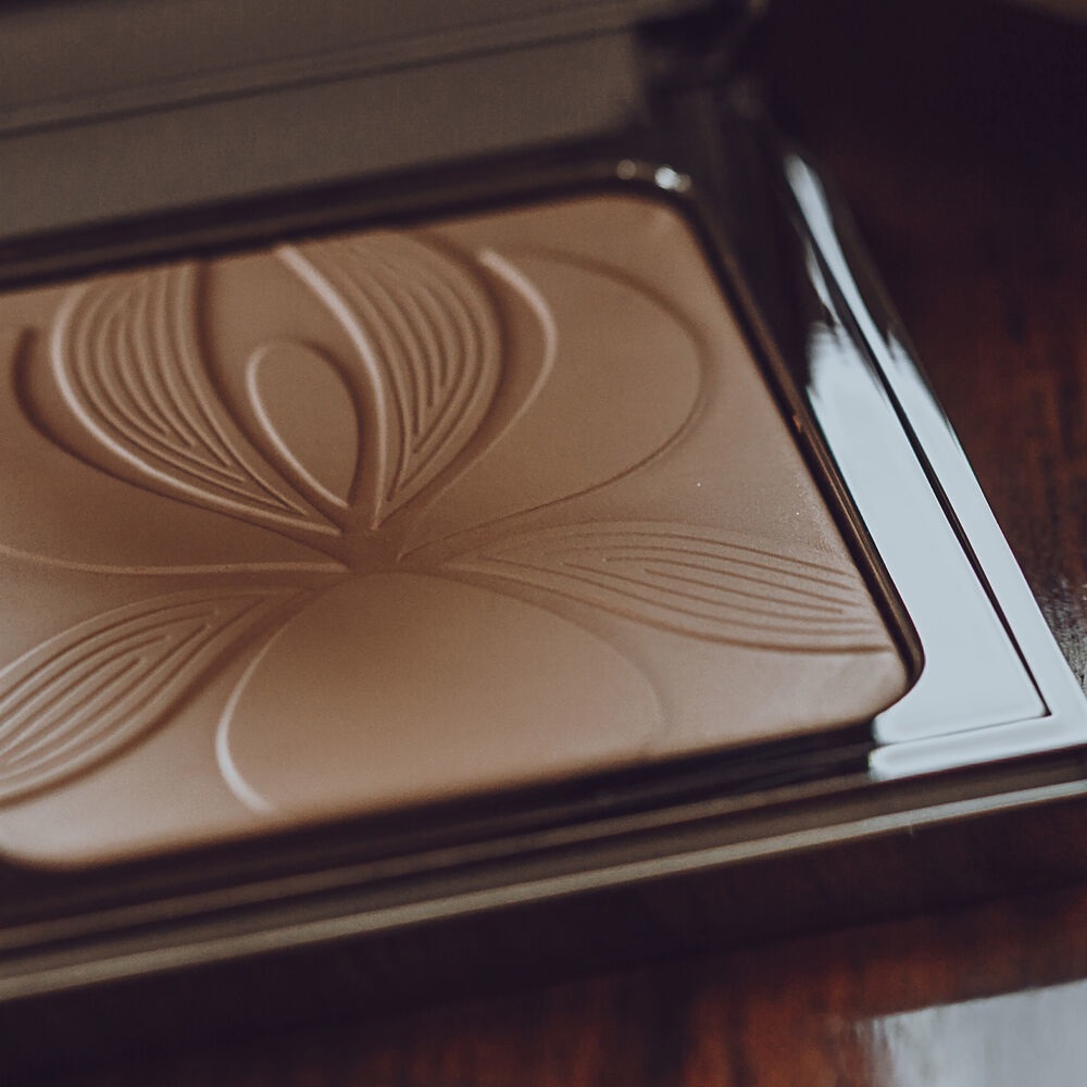 Sisley Blur Expert 1 Beige - Cipria Levigante Opacizzante 11g con Finish Mat e Luminoso