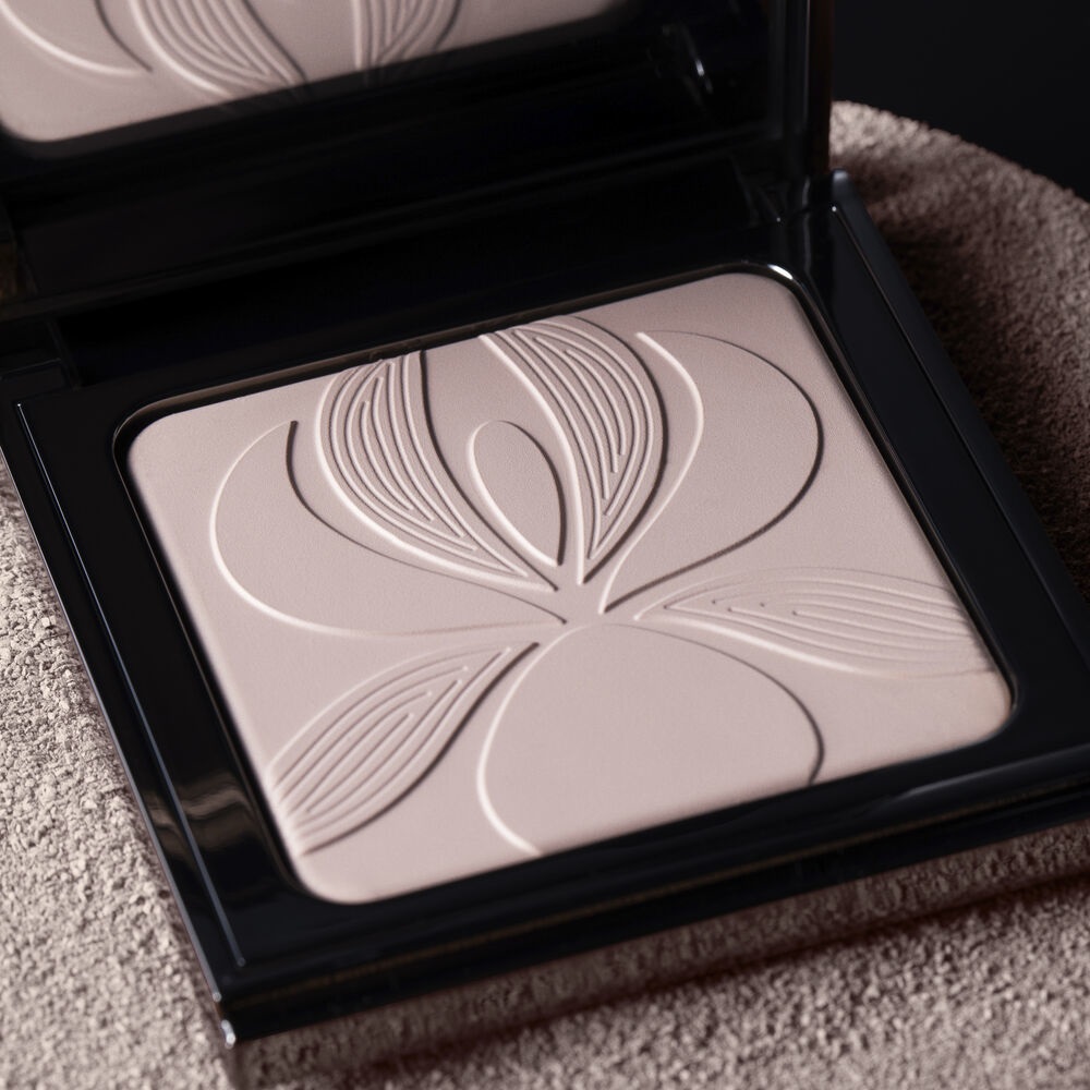 Sisley Blur Expert 0 Light - Cipria Impalpabile Levigante 11 g con Finish Mat e Ultra-Luminoso