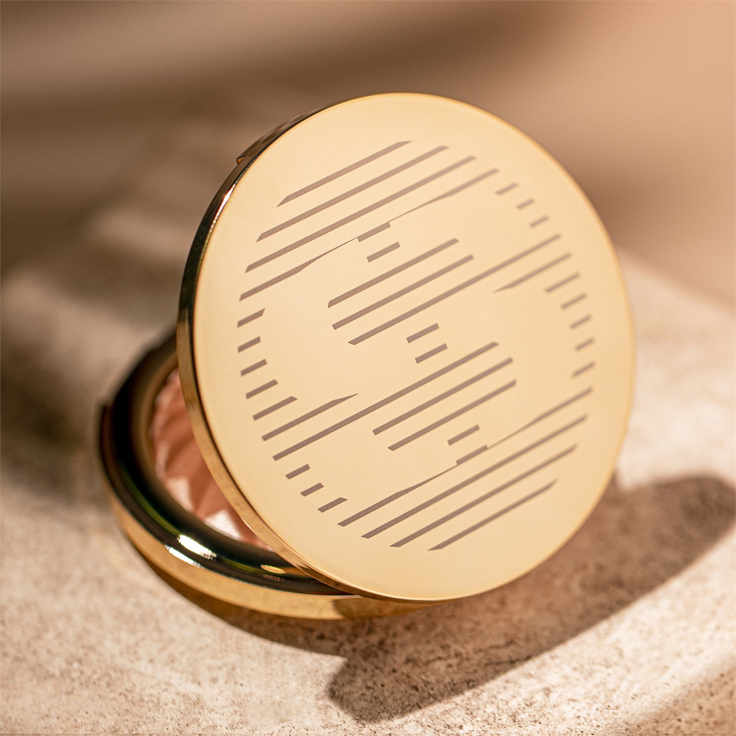 Sisley Phyto-Touche Illusion d'Été 11 g - Polvere-gel abbronzante ultra-delicata per un aspetto naturalmente abbronzato