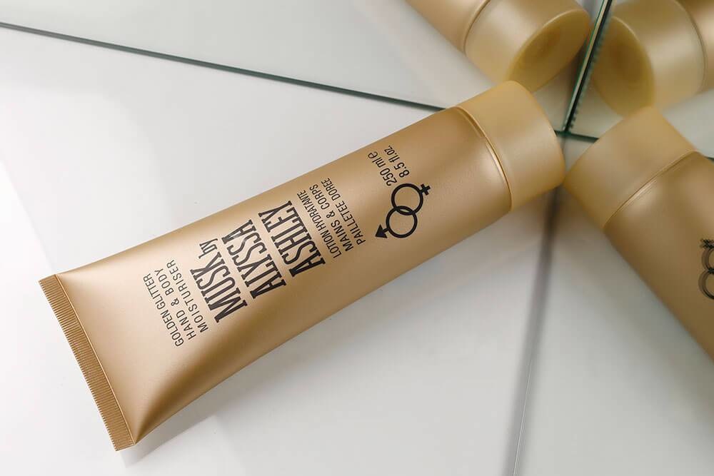 Alyssa Ashley Musk Crema Corpo e Mani Glitterata 250 ml - Lozione Idratante con Effetto Scintillante