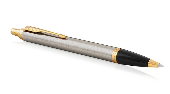Parker IM Penna a Sfera Blu con Finiture Golden Trim, Punta Media e Inchiostro Ricaricabile