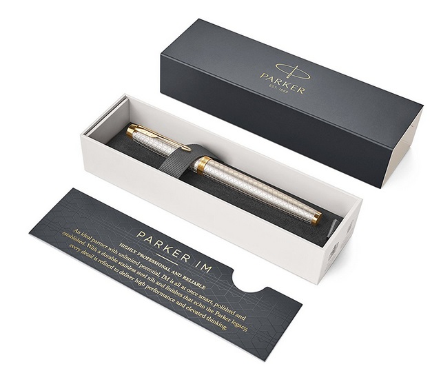 PARKER IM Premium Penna Roller Warm Grey - Punta Fine con Ricarica di Inchiostro Nero e Finiture Golden Trim