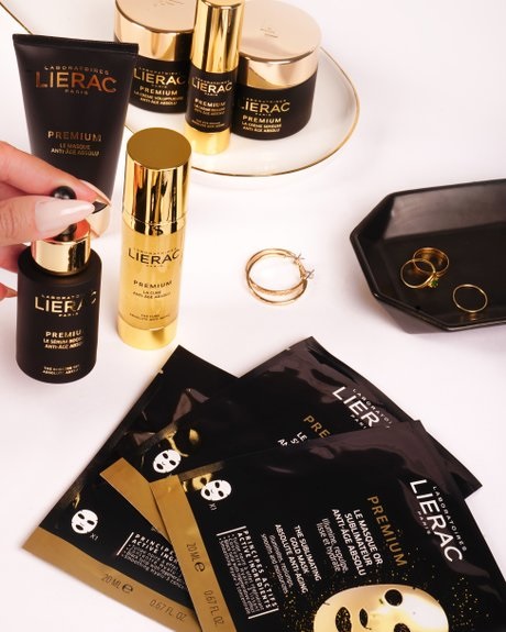 Lierac Premium Siero Booster Anti-età Globale 30 ml - Ridensificante, Illuminante, Leviga e Rimpolpa