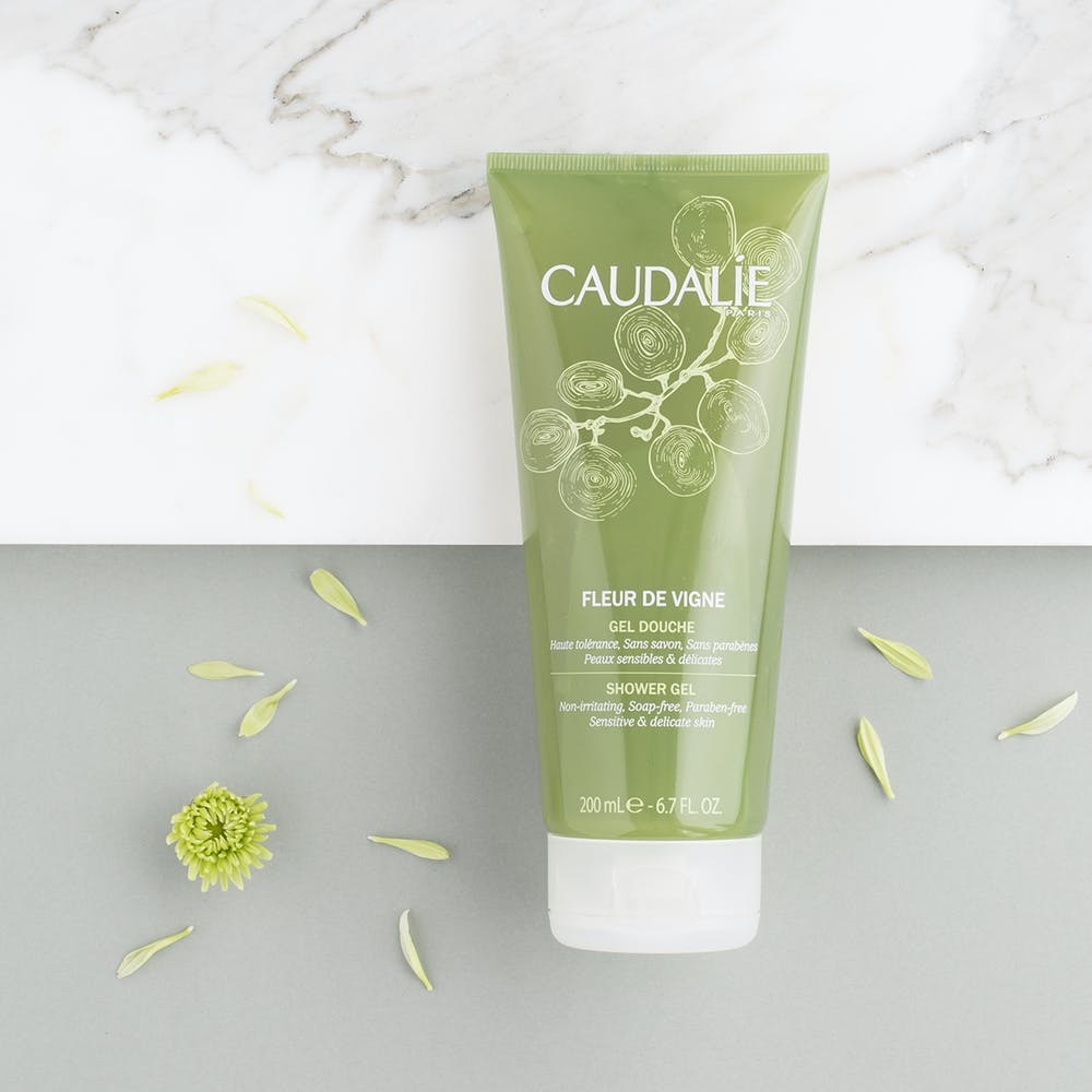 Caudalie Gel Doccia Fleur de Vigne 200 ml - Unisex, Arricchito con Aloe Vera, Senza Sapone, Profumo di Rosa Bianca e Pepe Rosa