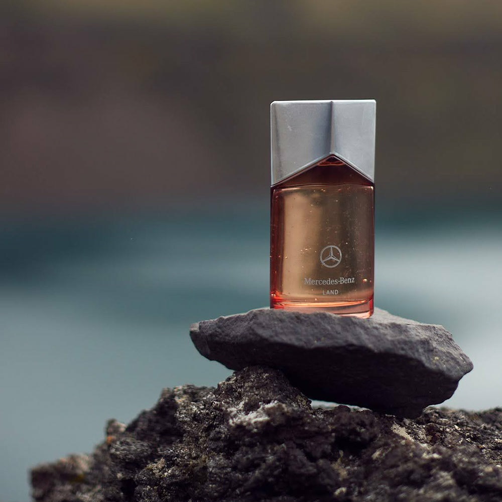Mercedes-Benz Land Eau de Parfum 60 ml Uomo - Fragranza Fresca ed Energetica, Lancio 2023, Naso Anne Flipo