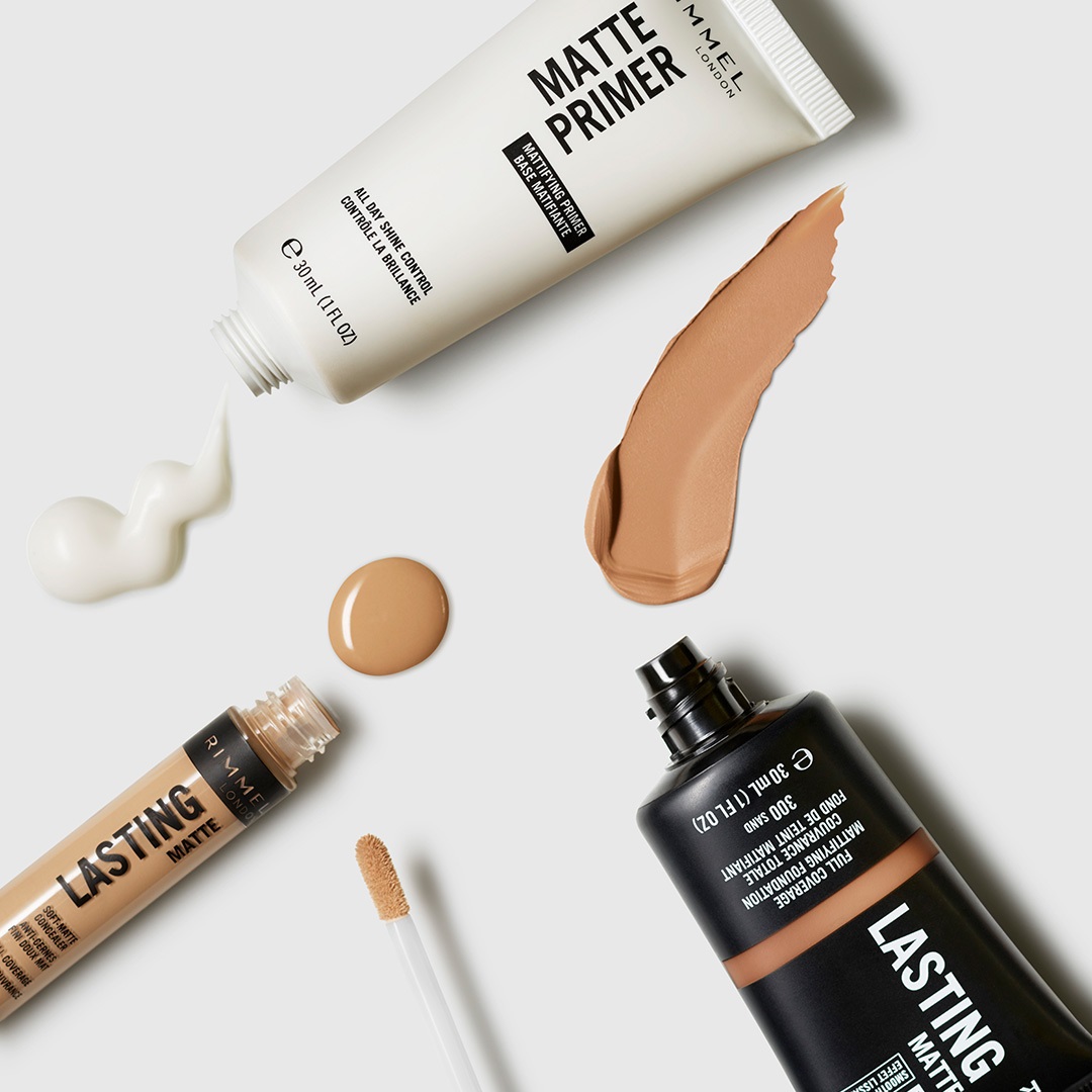 Rimmel Lasting Matte Primer Viso Opacizzante e Perfezionante 30ml - Formula Ultra Leggera per un Finish Immediatamente Opaco