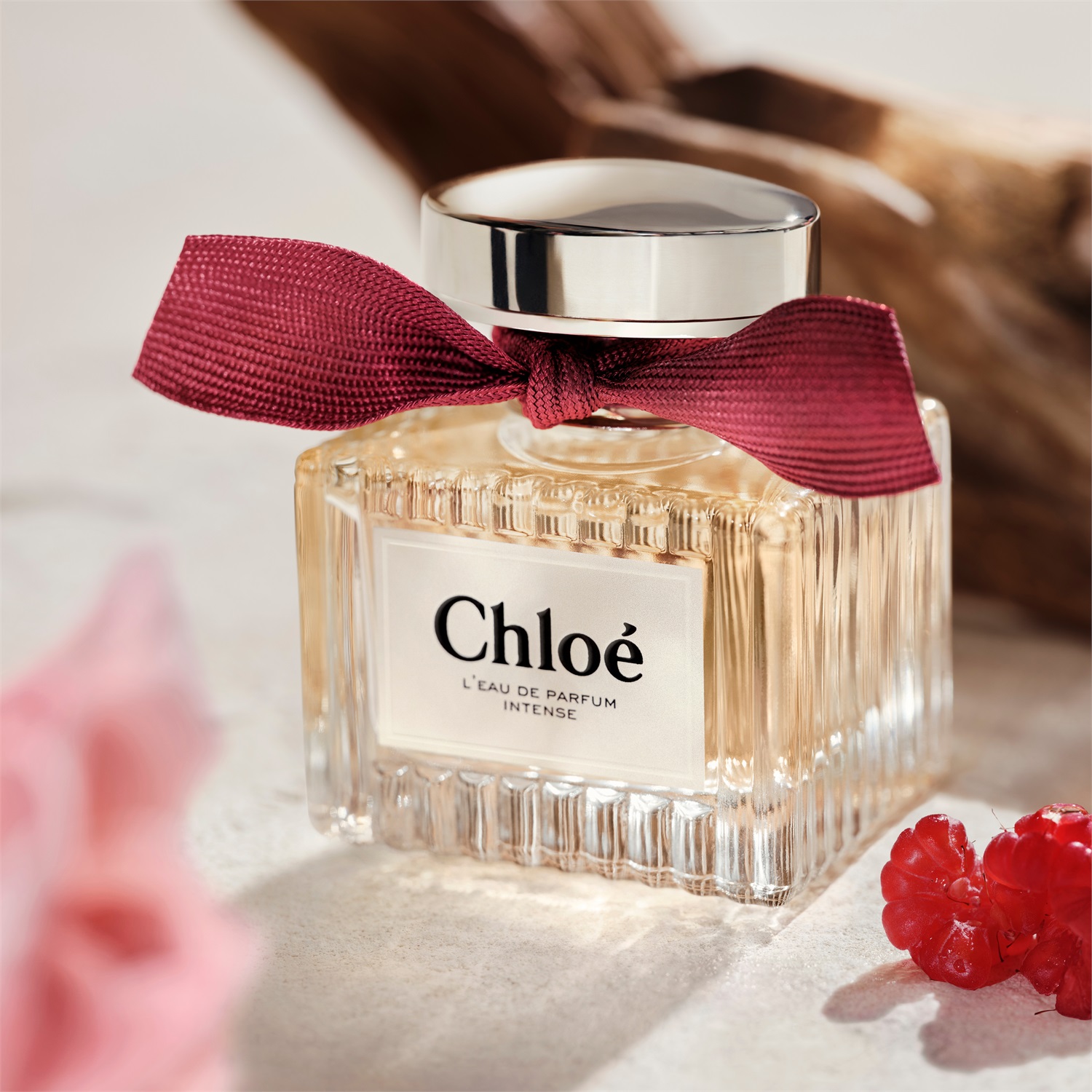 Chloé L'Eau de Parfum Intense 50 ml - Fragranza Floreale e Legnosa Ricaricabile