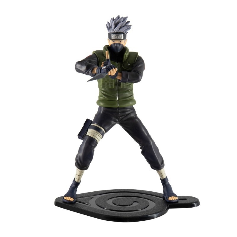 ABYstyle Naruto Shippuden Kakashi Hatake Figure 17cm in PVC con Kunai e Sharingan