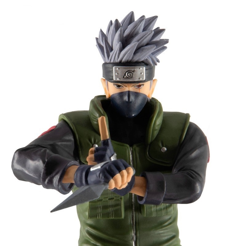 ABYstyle Naruto Shippuden Kakashi Hatake Figure 17cm in PVC con Kunai e Sharingan
