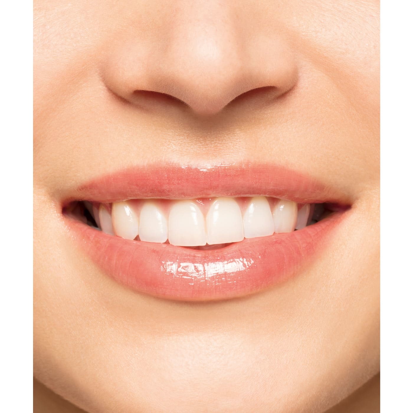 Clarins Eclat Minute Embellisseur Lèvres 02 Apricot Shimmer - Gloss Idratante e Nutriente per Labbra Brillanti