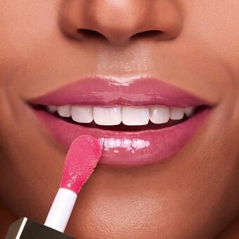 Clarins Lip Comfort Oil 02 Raspberry 7ml - Olio Labbra Idratante e Nutriente con 93% Ingredienti Naturali